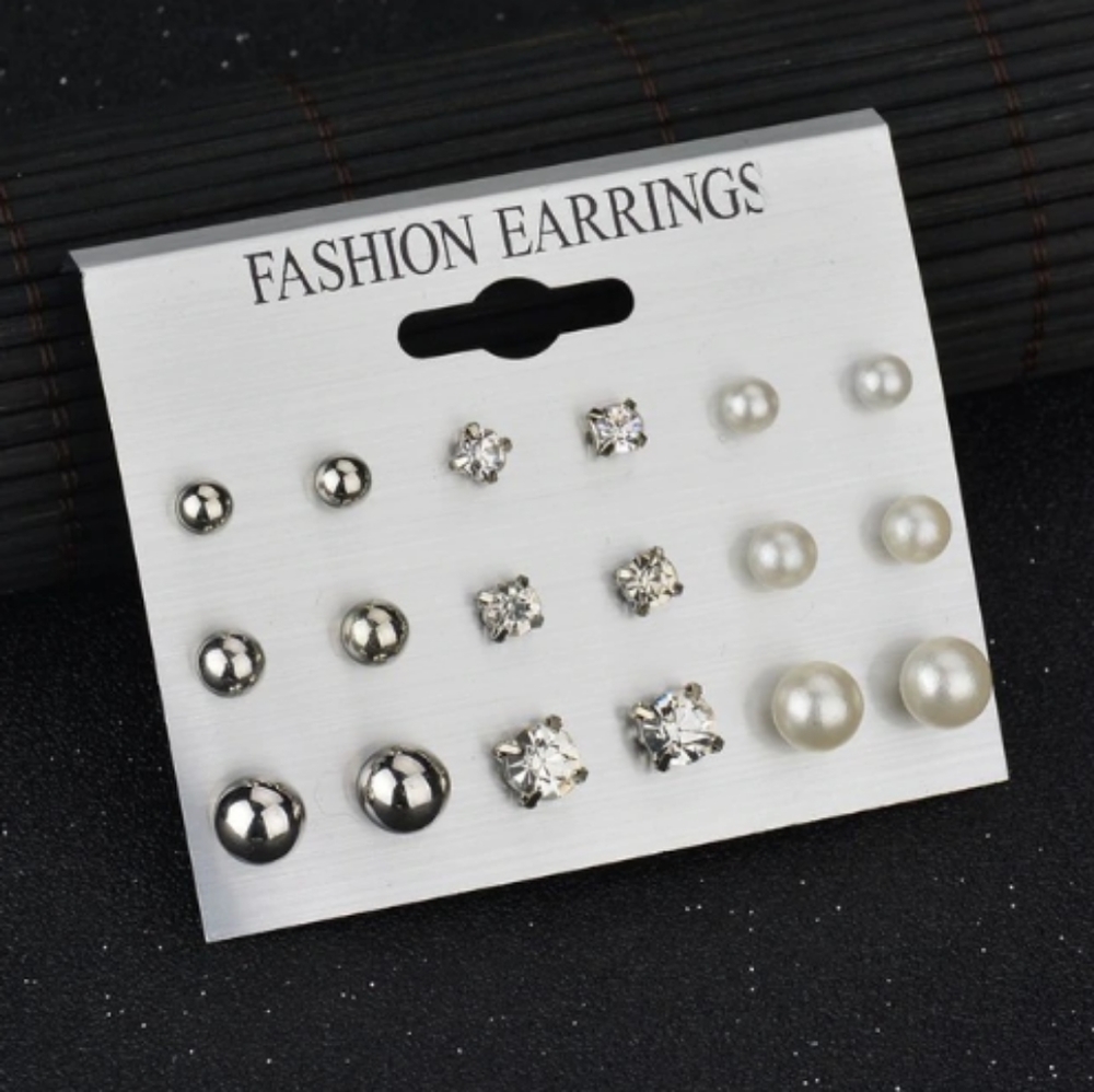 🥰 Best Selling New Earring Packs 🤩2 for $20 - Picture 9 of 10